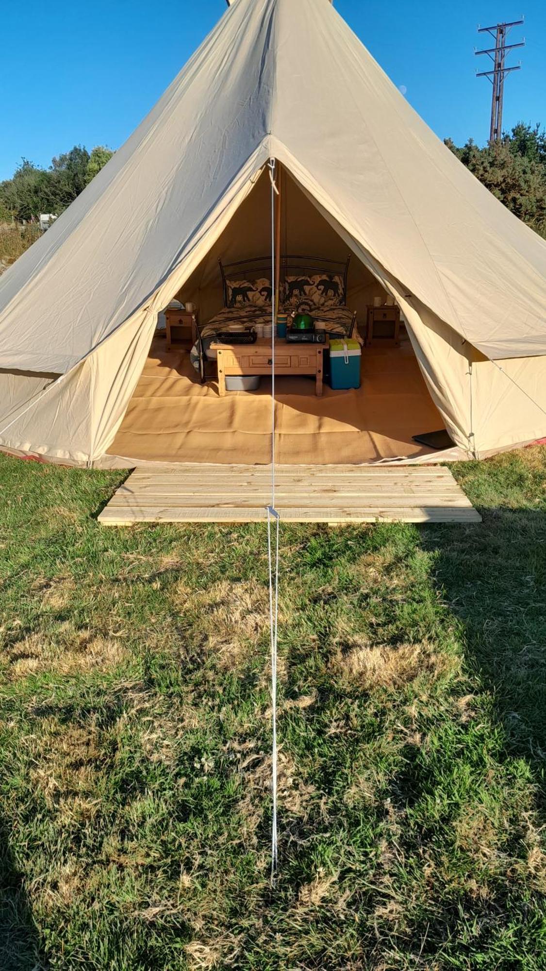 Cornish Skies Glamping Pool Exterior photo