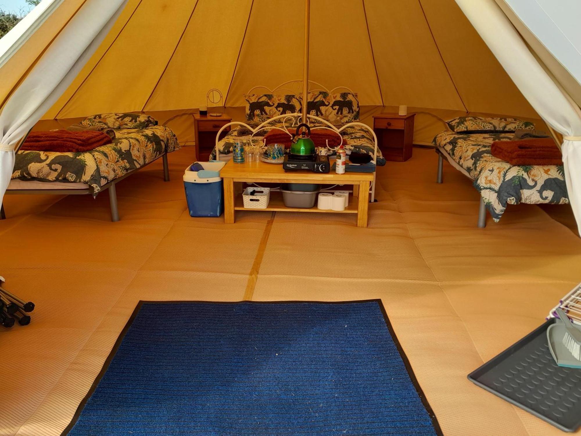 Cornish Skies Glamping Pool Exterior photo