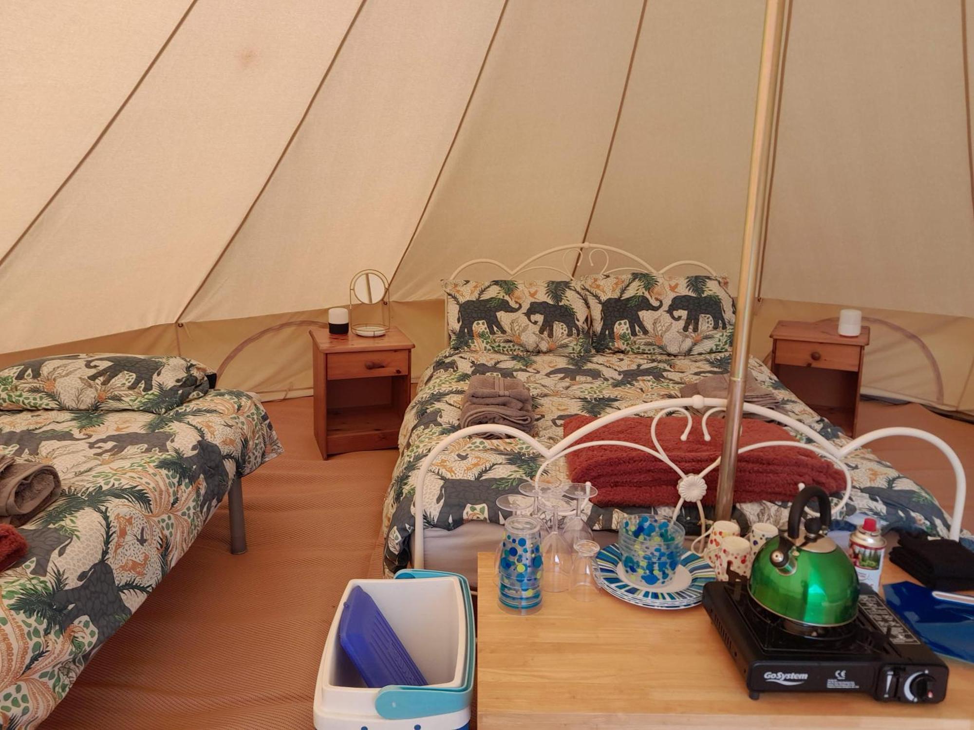 Cornish Skies Glamping Pool Exterior photo